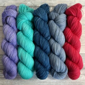 Hangefärbte Wolle -  Westknits MKAL21 – Kit 6. Hier online kaufen.